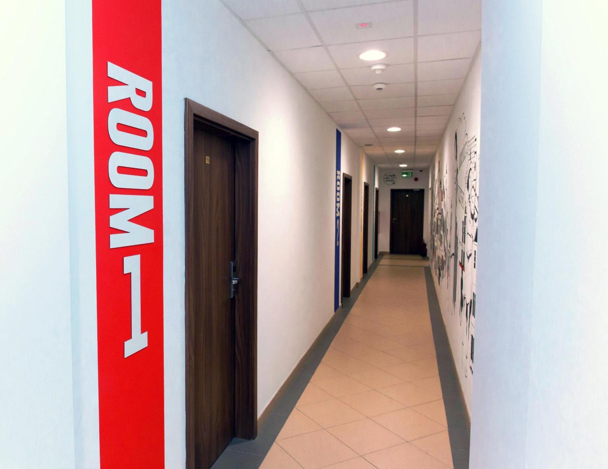 Hostel Torun Glowny מראה חיצוני תמונה